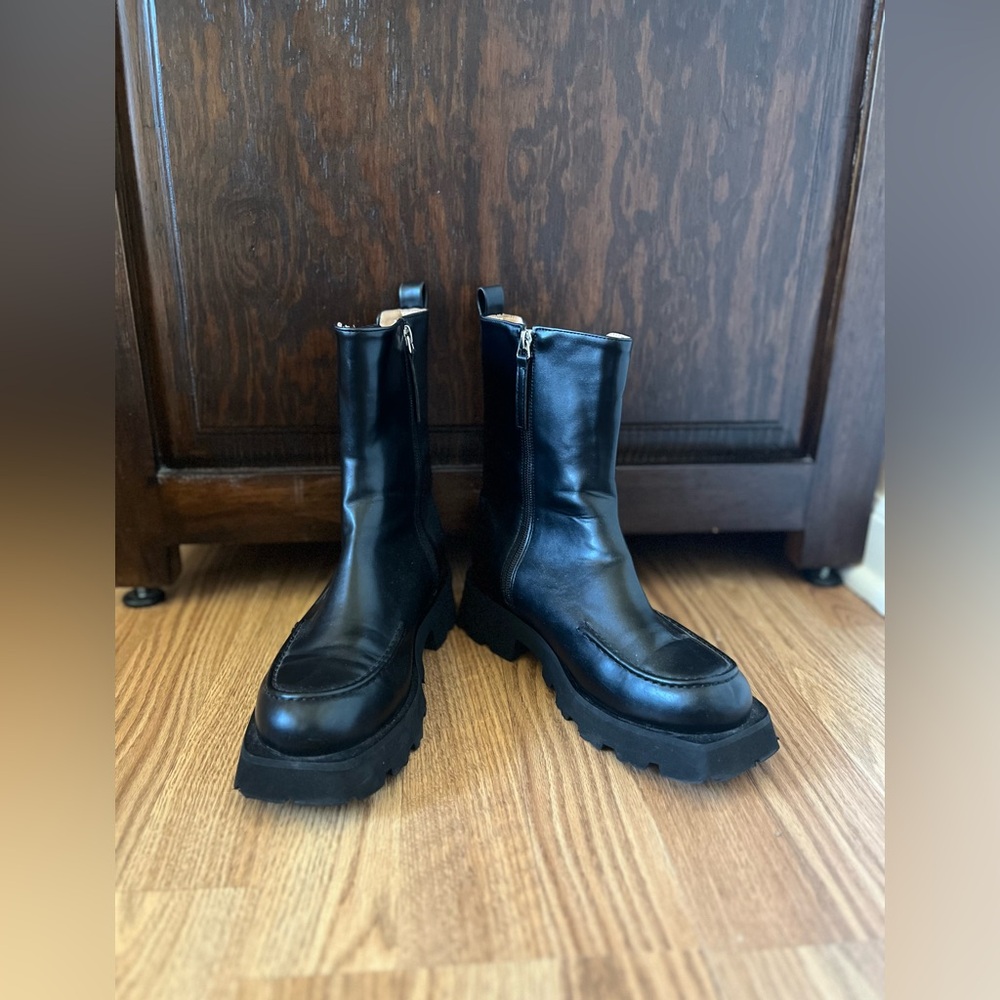 Square Toe Leather Platform Boots